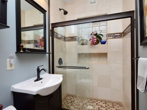 1408 Jarvis Ave, Chicago IL 60626-2002 exterior