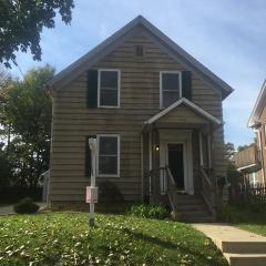 714 Wilder St, Aurora, IL 60506-3127