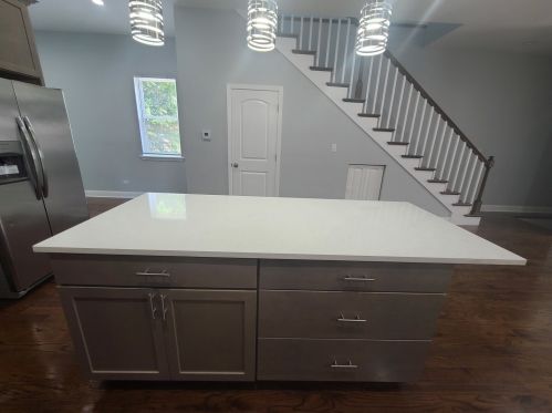 912 Monticello Ave, Chicago IL  60651-3949 exterior