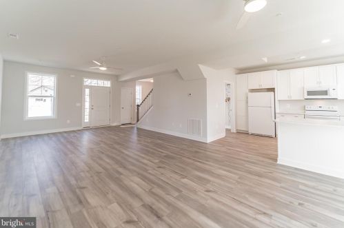 1716 Millstone Dr, Edgewater MD 21037-1945 exterior