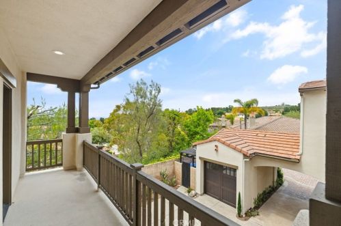 10464 Caribou Way, Tustin CA  92782-1470 exterior