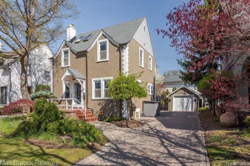 428 Lincoln St, Bham MI  48009-1962 exterior