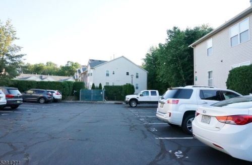 20 Ruby Ln, East Hanover NJ  07936-3435 exterior