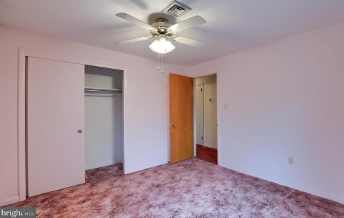 830 Imperial Dr, Lancaster PA 17601-2015 exterior