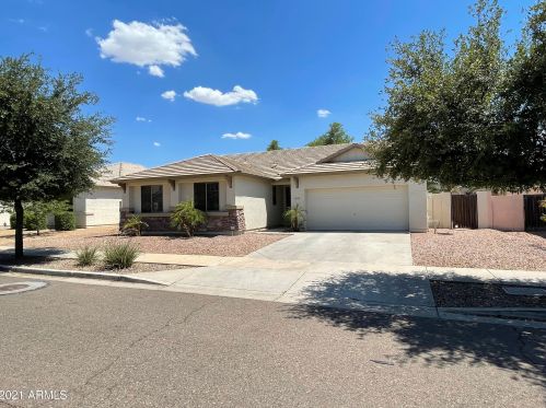 2533 Apollo Rd, Phoenix AZ  85041-5338 exterior