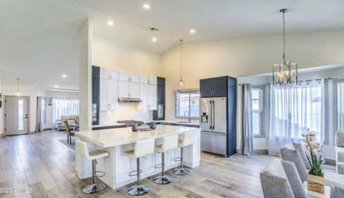 4333 Angela Dr, Phoenix AZ  85032-2282 exterior