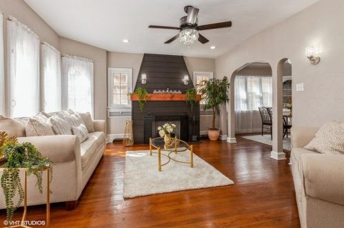 3135 50th St, Milwaukee, WI 53216-3633