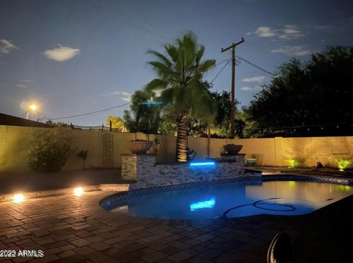 2947 81st Dr, Phoenix AZ  85033-4758 exterior