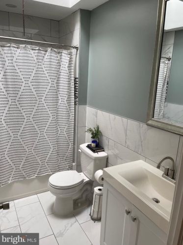 5628 Loretto Ave, Philadelphia PA 19149-3211 exterior