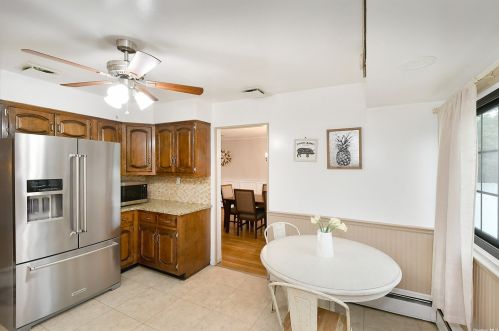 19 Goldfield St, Huntington Station NY 11747-1630 exterior