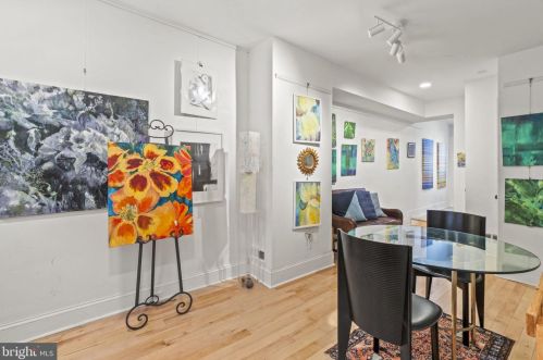 312 Gerritt St, Philadelphia PA  19147-5906 exterior