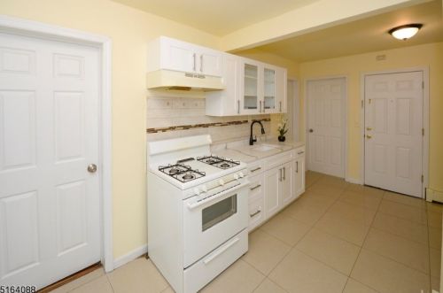 15 3 St, Paterson NJ 07506-1844 exterior