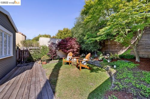 1614 Capistrano Ave, Berkeley CA 94707-1803 exterior