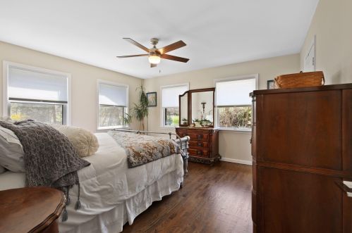 26 Iler Dr, Middletown NJ 07748-3322 exterior