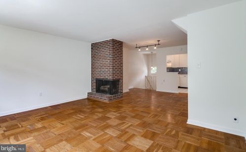 814 Addison St, Philadelphia PA  19147-1303 exterior