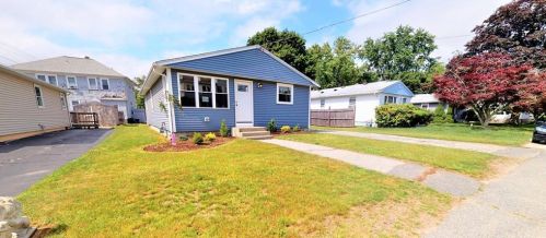 72 Allendale Ave, Providence RI  02911-3104 exterior