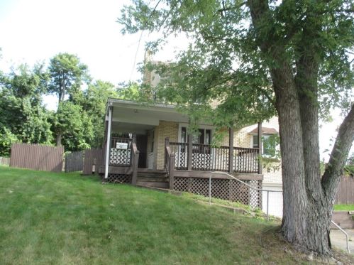 428 Beulah Rd, Pittsburgh, PA 15235-4201