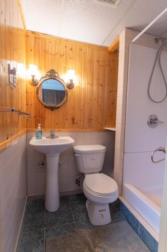 20888 Emerald Ln, Big Rapids, MI 49307-9725