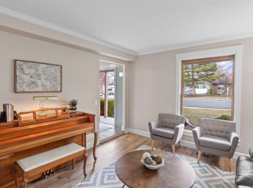 8160 1715, Sandy UT 84093-6852 exterior