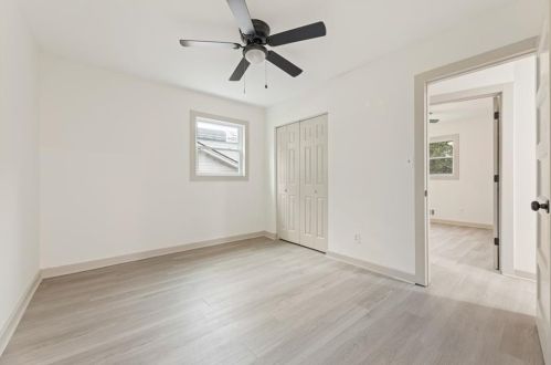 2014 Jones Rd, Atlanta GA  30318-5910 exterior