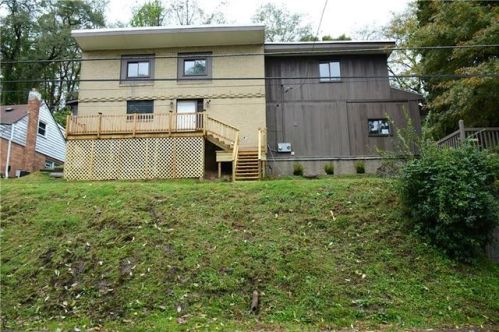 2246 Lehigh St, Pittsburgh PA  15218-1710 exterior