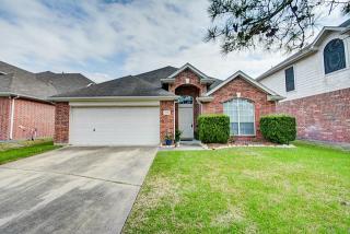 11118 Hunting Path Ct, Houston TX  77065-5219 exterior