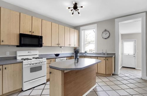 5206 Idaho Ave, Saint Louis MO 63111-1653 exterior