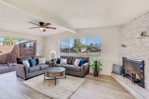 5936 Hawthorne St, Tucson AZ  85711-1528 exterior