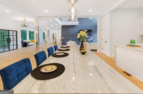 1198 Milmar Dr, Atlanta GA exterior