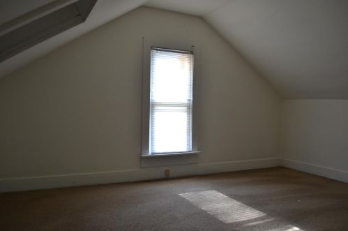 525 Elizabeth St, Kalamazoo MI 49007-2476 exterior