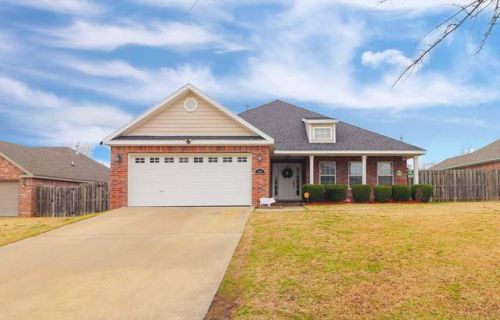 402 Dallas Ln, Springdale AR  72762-8470 exterior