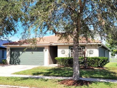 1975 Jamesport Dr, Fort Pierce FL  34953-4598 exterior