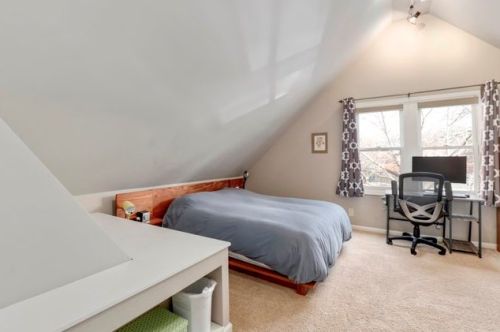 3056 Hoyne Ave, Chicago IL 60643-1121 exterior