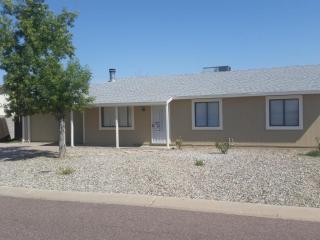 1516 Wickieup Ln, Phoenix AZ  85024-0036 exterior