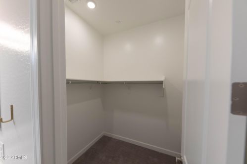 3033 37th Way, Phoenix AZ  85018-2219 exterior