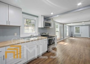 137 Arcadia Cir, Atlanta GA  30314-2305 exterior