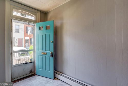 417 Mary St, Lancaster PA 17603-3330 exterior