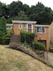 3963 Blvd Dr, Pittsburgh PA  15217-2619 exterior