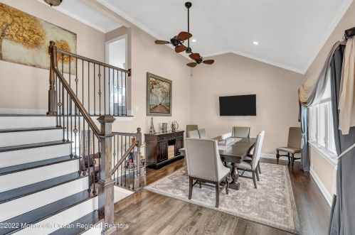 35 Arno St, Oakhurst NJ 07755-1002 exterior