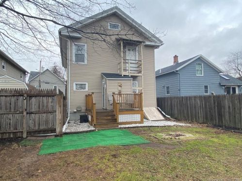 13 Franklin St, Wallingford CT 06492-4115 exterior