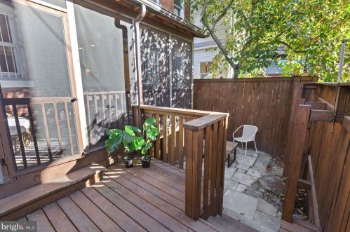 404 7 St, Washington DC 20024-2576 exterior