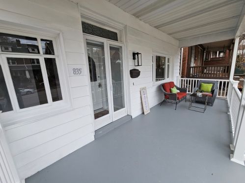 835 Heberton St, Pittsburgh PA  15206-2227 exterior