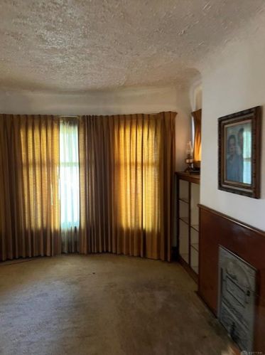 535 109 St, Cleveland OH 44108-1469 exterior