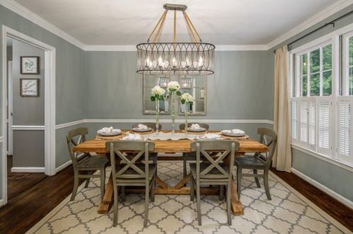 385 Castleridge Dr, Atlanta GA 30342-1312 exterior