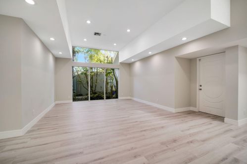 3997 5 Ave, Boca Raton FL 33432-6073 exterior