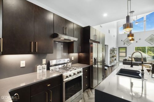 255 Mathewson Pl, Atlanta GA 30314-2630 exterior