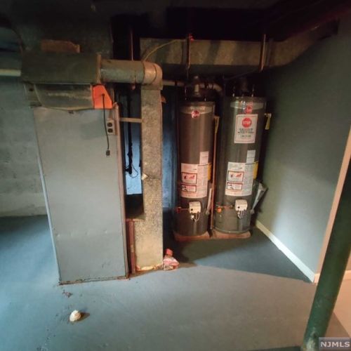 249 Lexington Ave, Dumont NJ 07628-1617 exterior