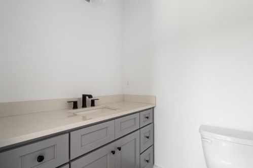 1330 Eastland Rd, Atlanta GA  30316-0032 exterior