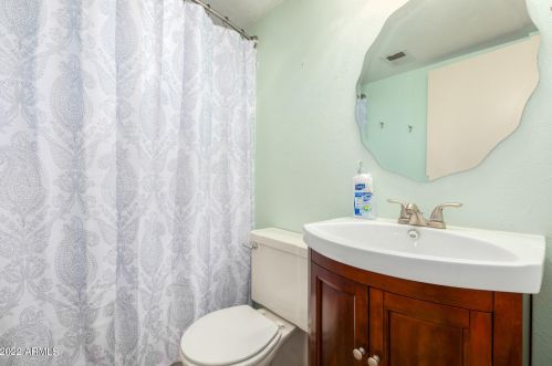 14824 30 Dr, Phoenix AZ 85009-5751 exterior