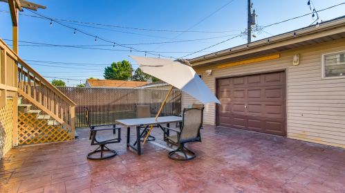 6046 Menard Ave, Chicago IL  60646-3919 exterior